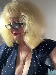 BoloshkaBlonda webcam model stream image