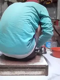 Burhade-- webcam model stream image