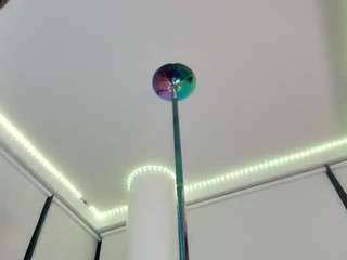 strellakat webcam model stream image