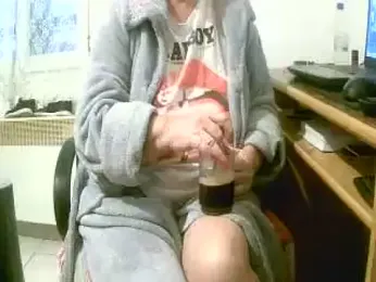 douceur63 webcam model stream image