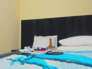 cutie-bootie webcam model stream image