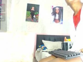 k_stormi_ webcam model stream image