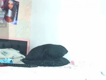 k_stormi_ webcam model stream image