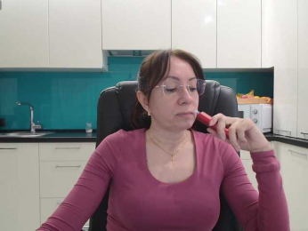 Valerianice webcam model stream image