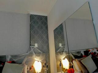 Mistyc Colis webcam model stream image