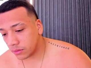 max-turner1 webcam model stream image