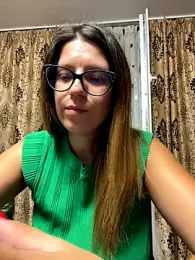 NadiraNoor webcam model stream image