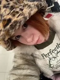 RosieSecret webcam stripchat model stream image