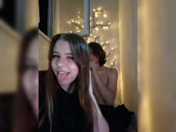 CharismaFox webcam model stream image