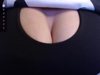 tarrant_ webcam model stream image