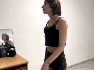 adenamarien webcam model stream image