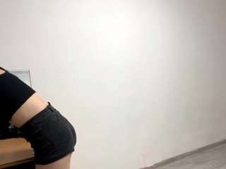 adenamarien webcam model stream image