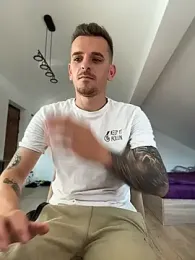 Huge_cock22cm webcam stripchat model stream image