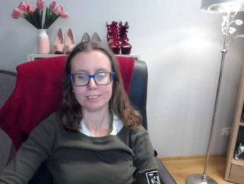 sparkleLizzy webcam model stream image