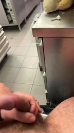 Pierus webcam model stream image