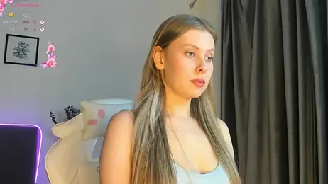 elliediaz webcam stripchat model stream image