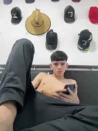 Kairox7 webcam model stream image