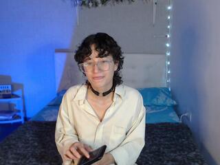 Margot Zurich webcam model stream image