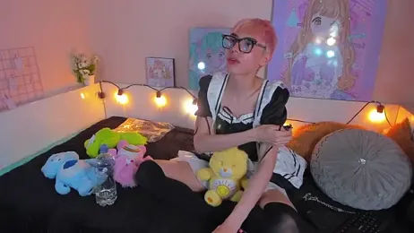 Strawberry_Kitty_ webcam model stream image