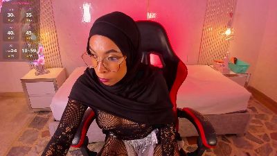JuliMorett webcam model stream image