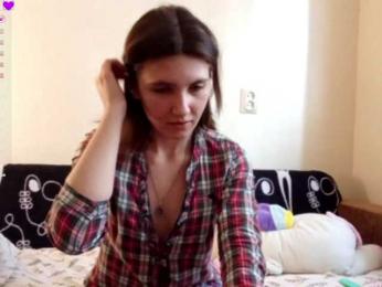 urrMila webcam bongacams model stream image
