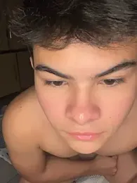 The0zinho webcam model stream image