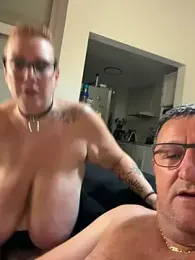 darkmoonsubmissive webcam model stream image