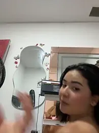 jailyncam_ webcam model stream image