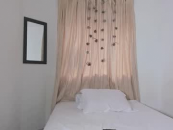 raiderandroxie webcam model stream image