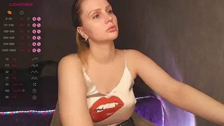 nutcrew webcam model stream image