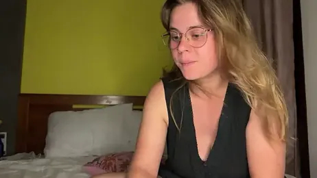 Stellafotzbella webcam model stream image