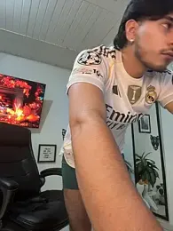 Elian_savoy webcam model stream image