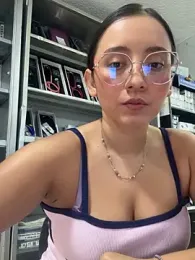 Kay_LustyWife webcam model stream image