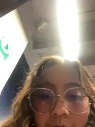 Kay_LustyWife webcam model stream image