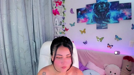 sweetana_ webcam model stream image