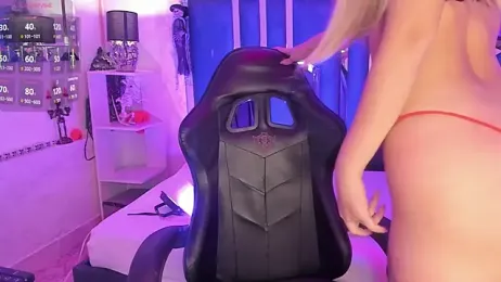 ZharaLux webcam model stream image