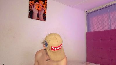 luisa_and_wan webcam model stream image