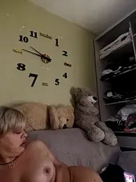 MilkySky webcam model stream image