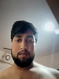 Big_PinkHead webcam model stream image