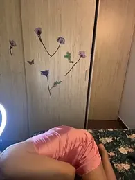 milablossom-with-pussy webcam model stream image