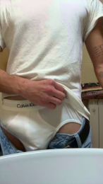 Alerunner_ webcam model stream image