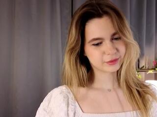 Eleanor Connerr webcam model stream image