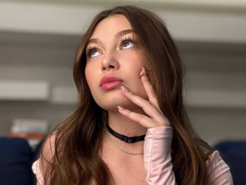 DanyellGrit webcam model stream image