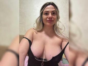 Ronnette webcam model stream image