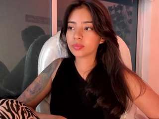 victoria-becker webcam model stream image