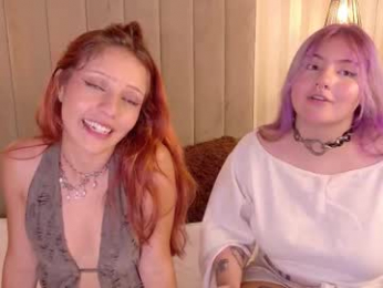 sukiandnaomi webcam model stream image