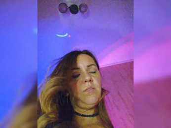 MilaSavory webcam model stream image