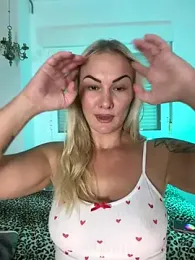 NastyMilf_ webcam model stream image