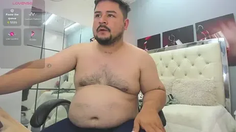 oso_dirty_ webcam model stream image