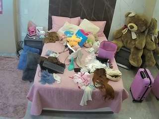 voyeurcam-casa-salsa-bedroom-3 webcam model stream image